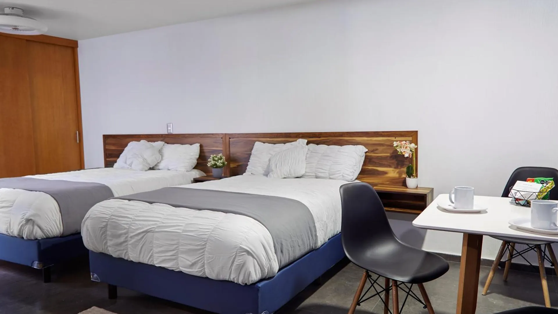 Affittacamere Hotel Casa Cheljo Guadalajara